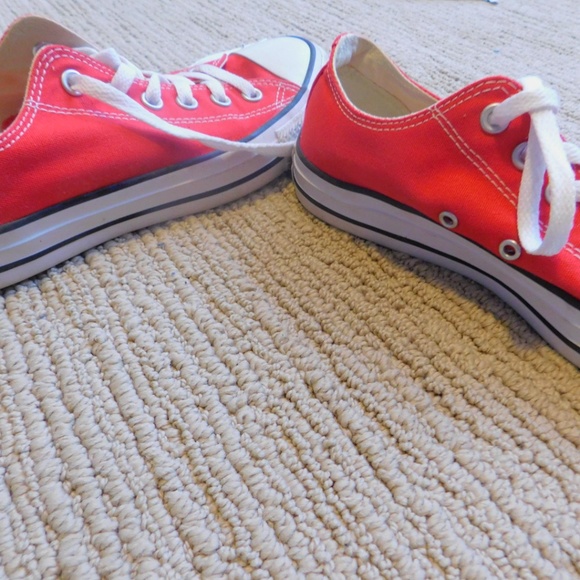 Red Chuck Taylor Converse Unisex 8 All Stars Vans - Picture 4 of 6